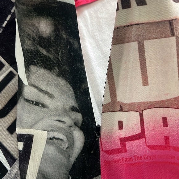 Desigual Slim Newspaper Mini Skirt - Picture 5 of 16